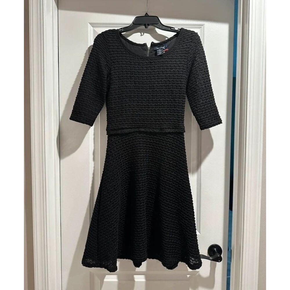 Max Edition Textured Black Dress